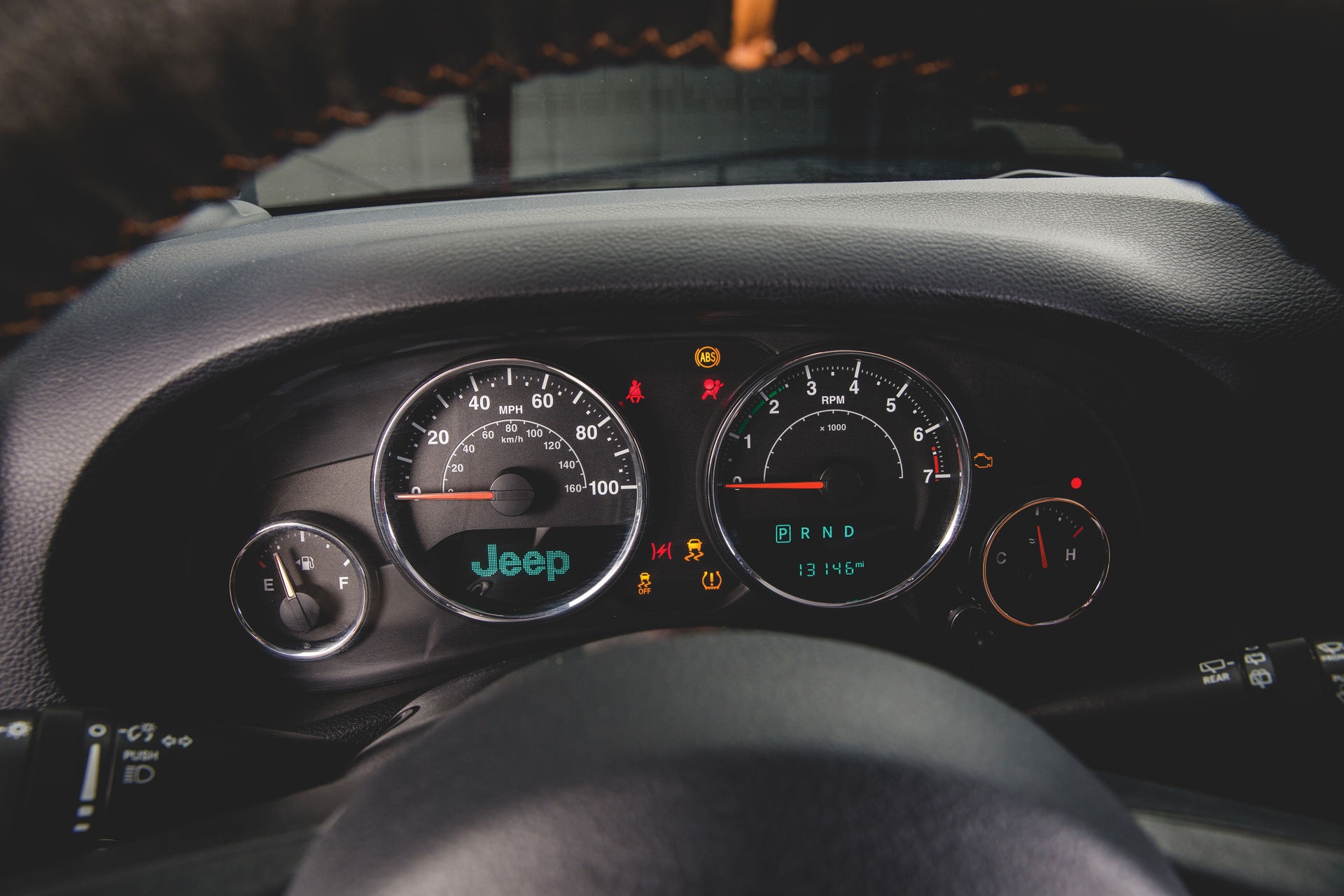 Jeep Wrangler trong bản độ cực hầm hố ảnh 28 Jeep Wrangler trong ban do cuc ham ho anh 28