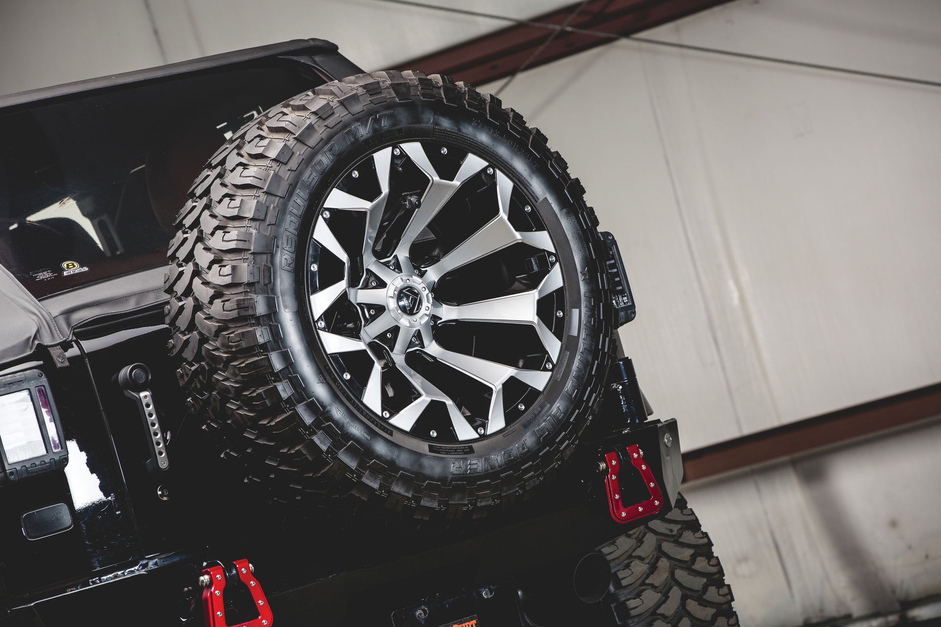 Jeep Wrangler trong bản độ cực hầm hố ảnh 20 Jeep Wrangler trong ban do cuc ham ho anh 20