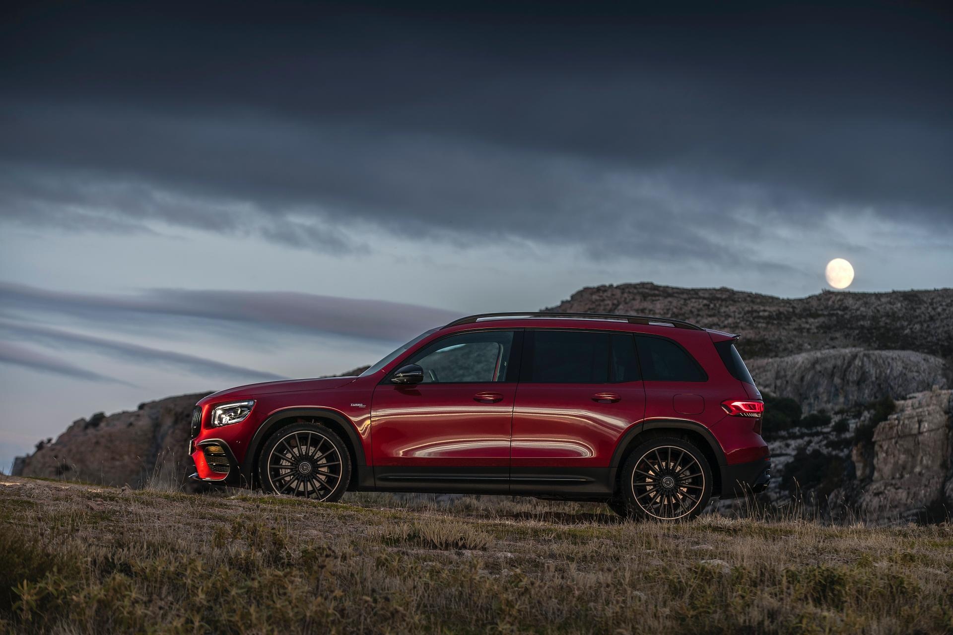 Mercedes-AMG GLB 35 bán tại Đức ảnh 2 Mercedes-AMG GLB 35 ban tai Duc anh 2