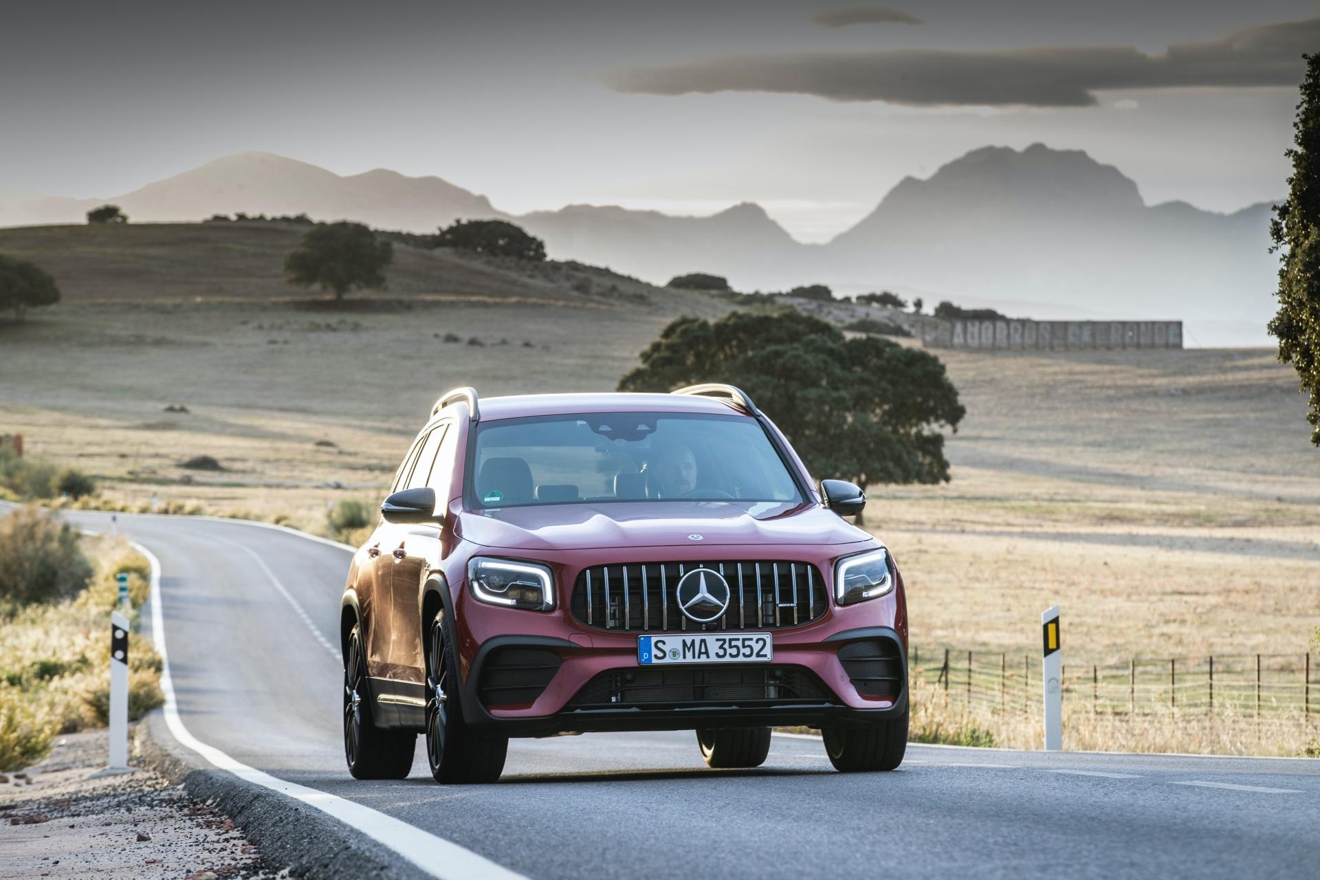 Mercedes-AMG GLB 35 bán tại Đức ảnh 5 Mercedes-AMG GLB 35 ban tai Duc anh 5