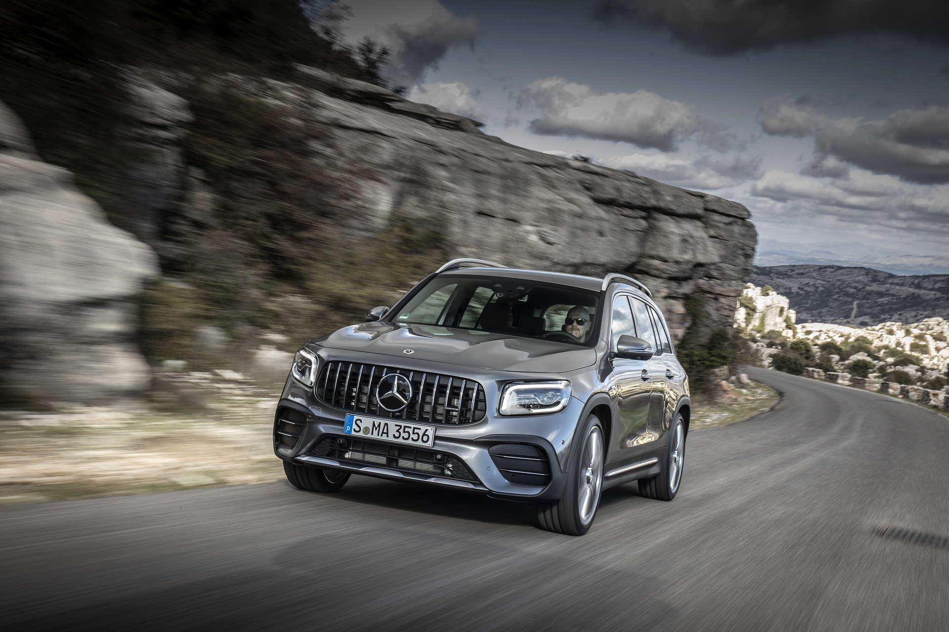 Mercedes-AMG GLB 35 bán tại Đức ảnh 20 Mercedes-AMG GLB 35 ban tai Duc anh 20