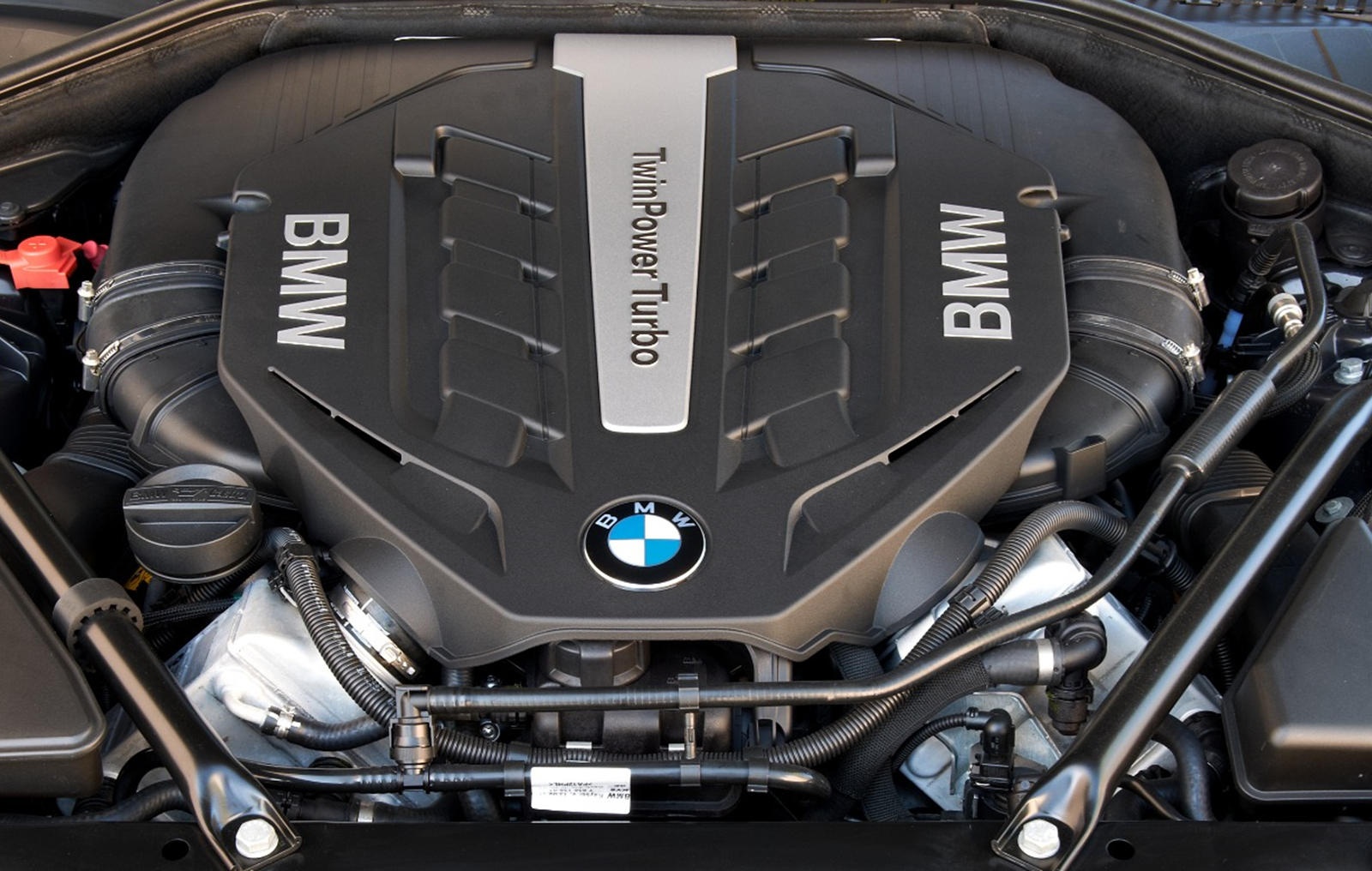 động cơ BMW bị tố có vấn đề ảnh 1 dong co BMW bi to co van de anh 1