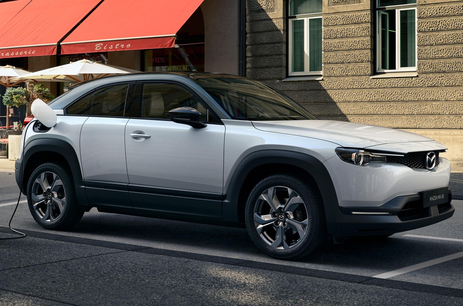 danh gia xe dien dau tien cua Mazda anh 5