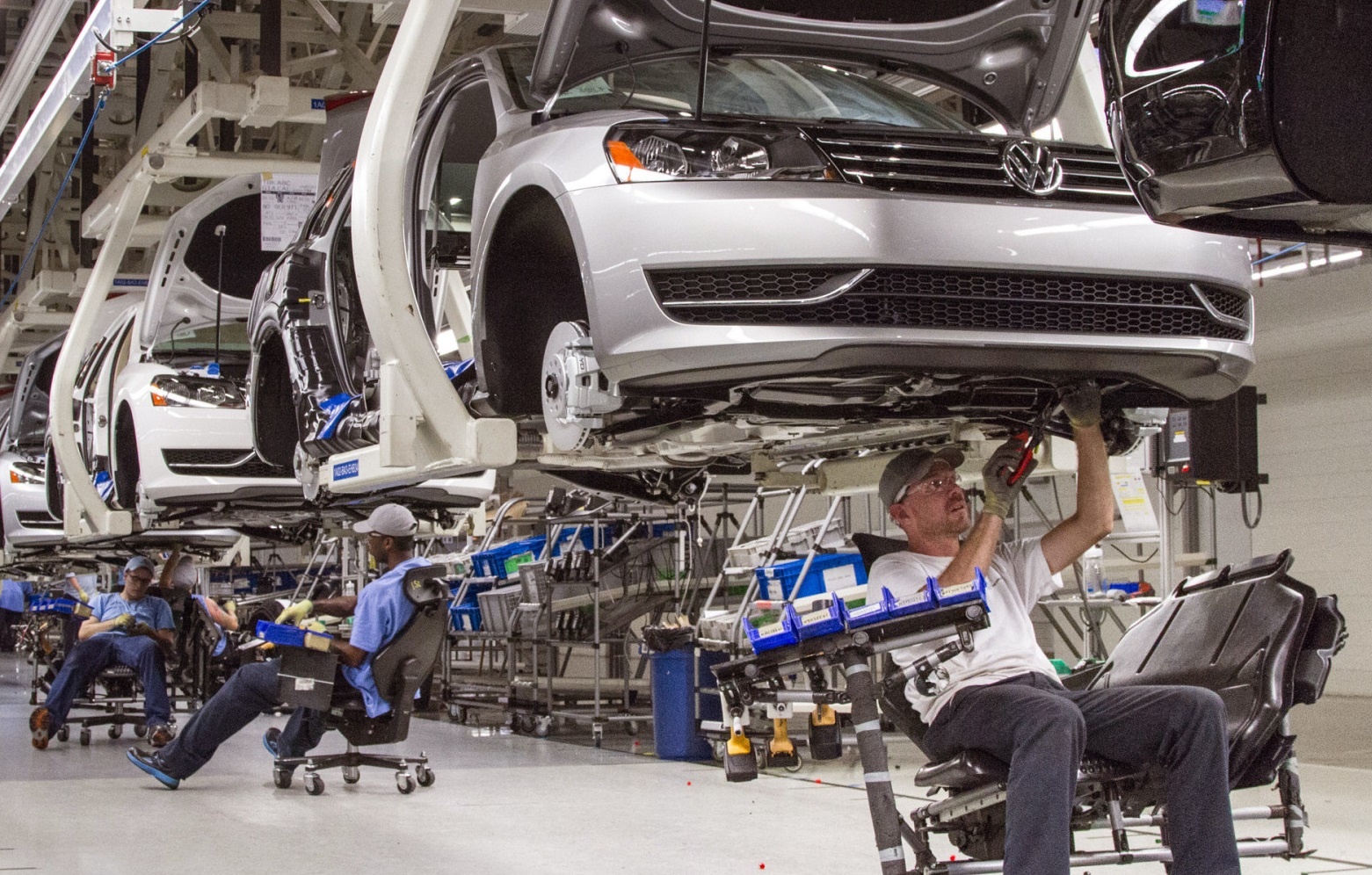 2019 la nam ac mong voi cong nhan nganh oto hinh anh