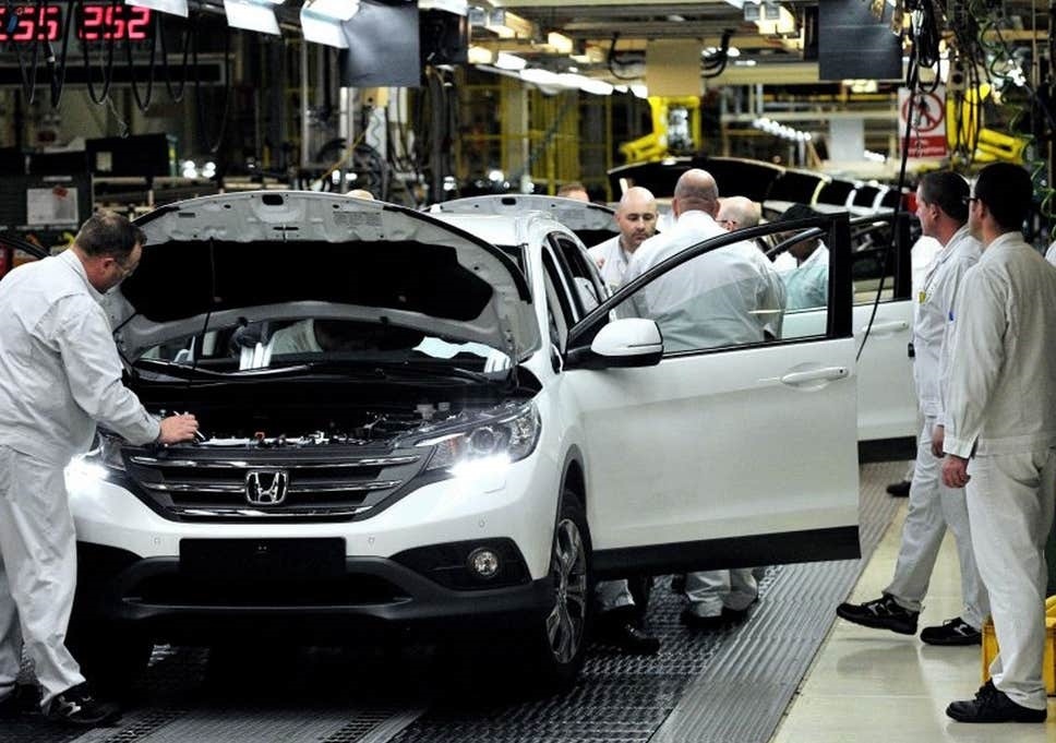 2019 la nam ac mong voi cong nhan nganh oto anh 1