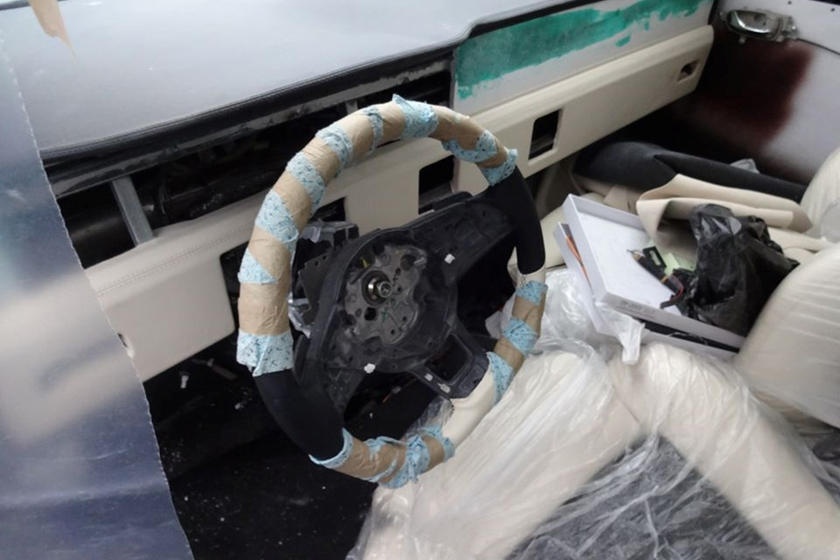 Tesla Model S bi sao chep tai Nga anh 5