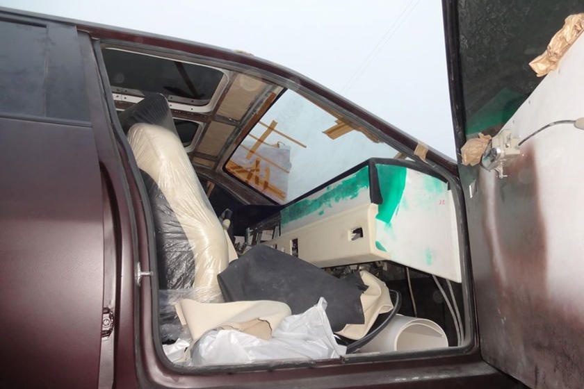 Tesla Model S bi sao chep tai Nga anh 6