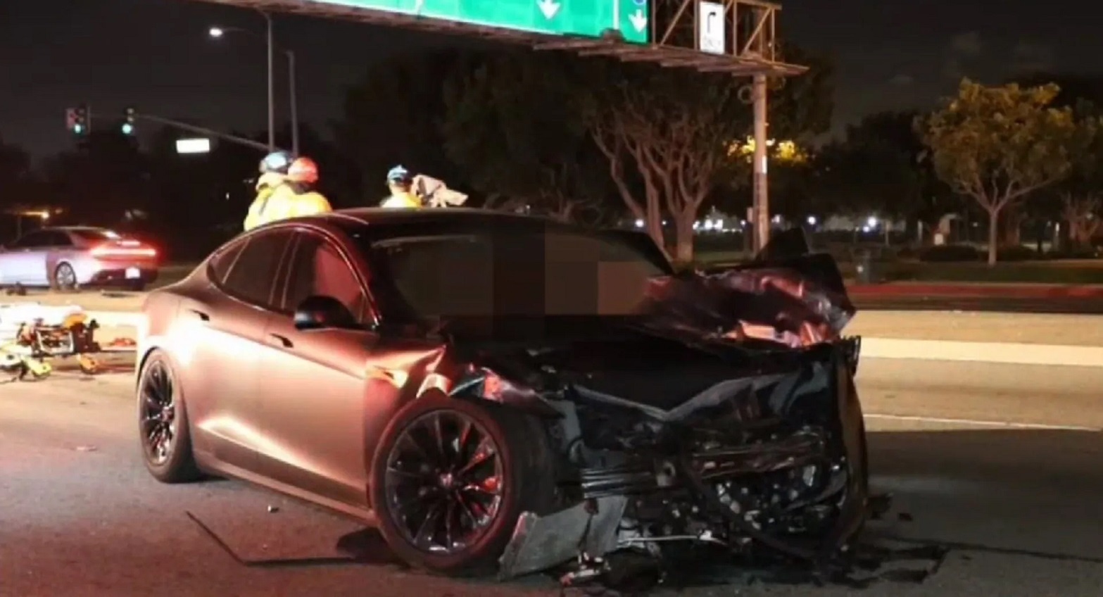 Tesla Model S đâm Honda Civic ảnh 1 Tesla Model S dam Honda Civic anh 1