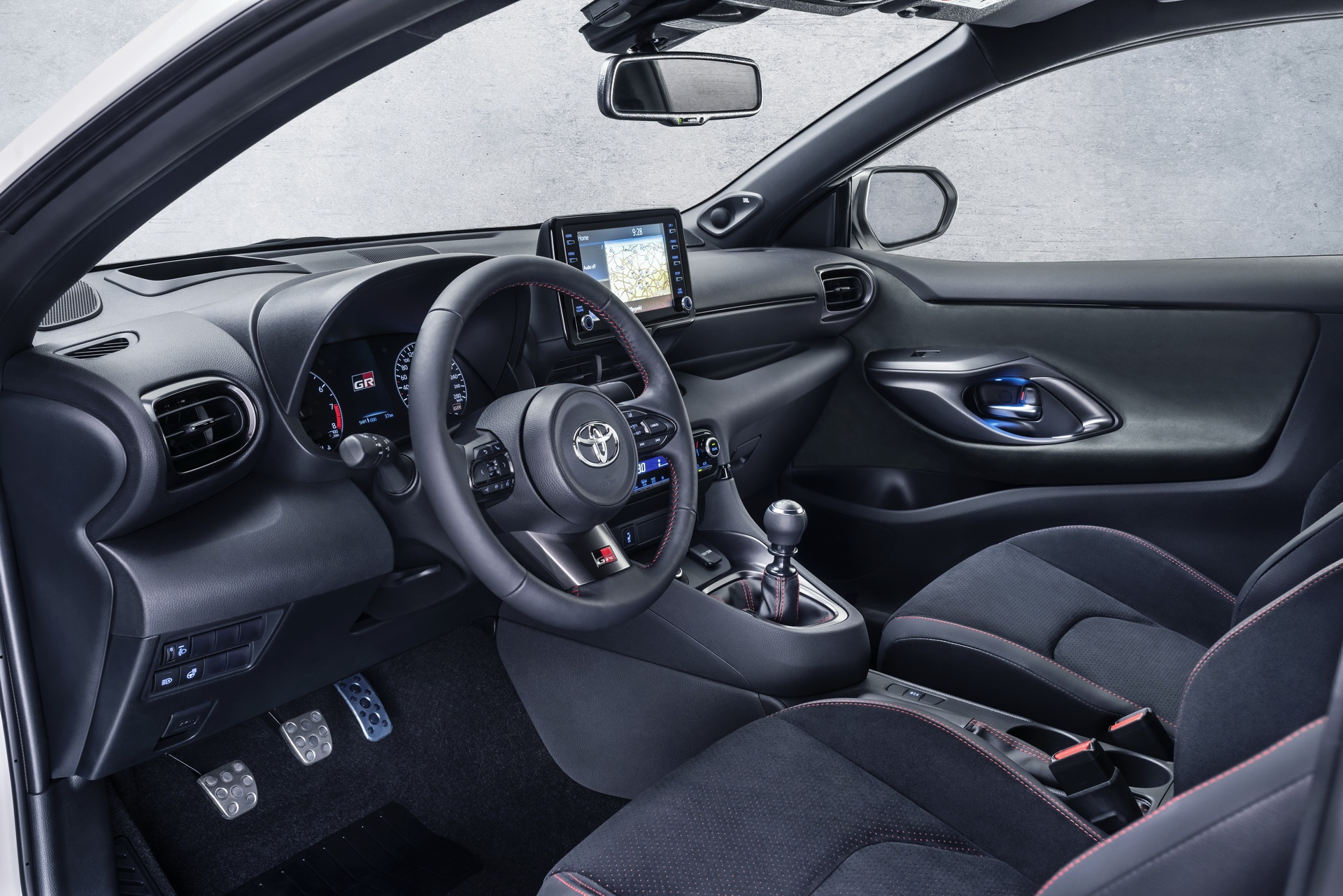 Toyota GR Yaris 2020 lộ diện với thiết kế thể thao ảnh 12 Toyota GR Yaris 2020 lo dien voi thiet ke the thao anh 12