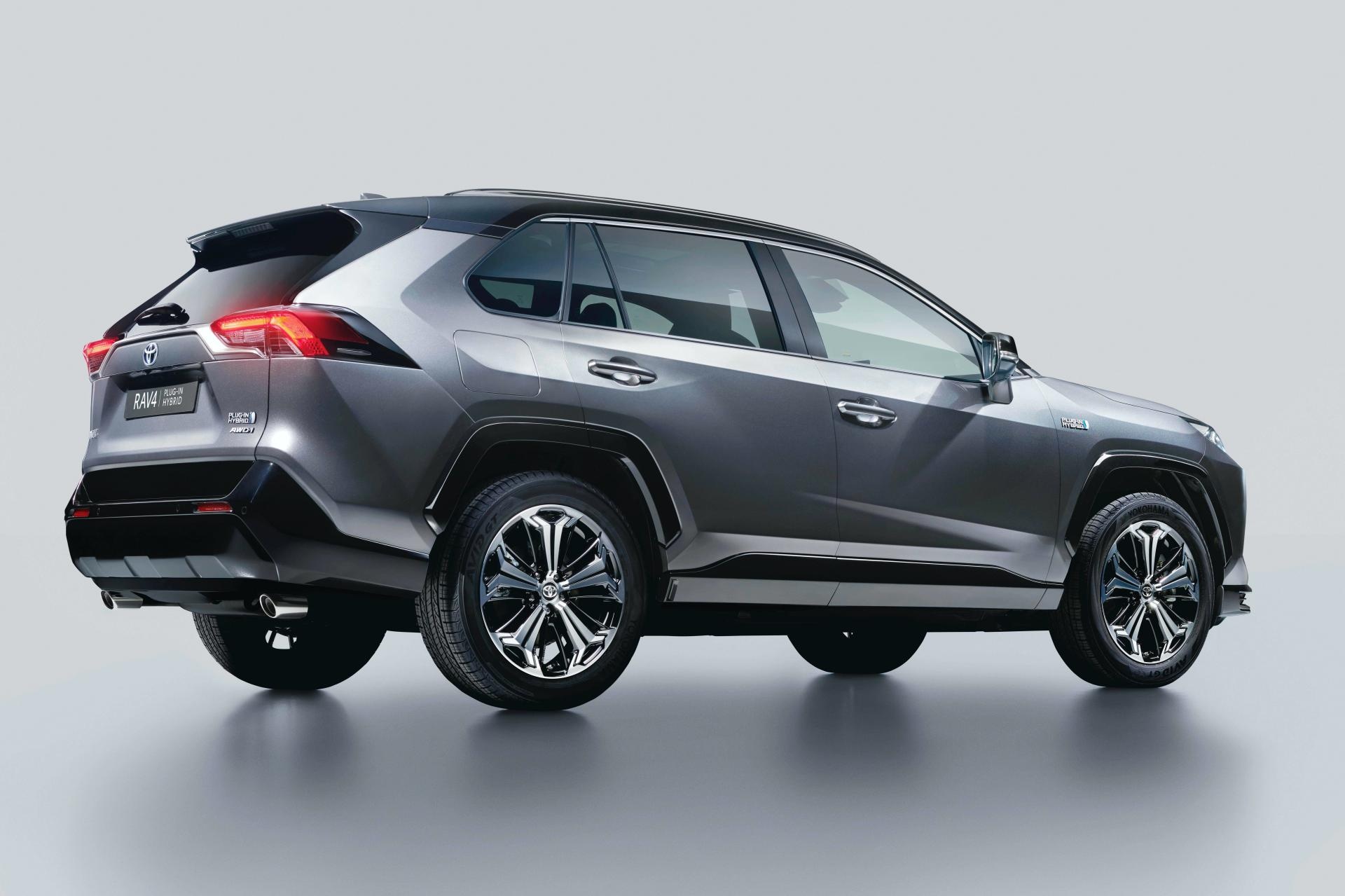 Toyota RAV4 ra bản hybrid tại thị trường châu Âu ảnh 8 Toyota RAV4 ra ban hybrid tai thi truong chau Au anh 8