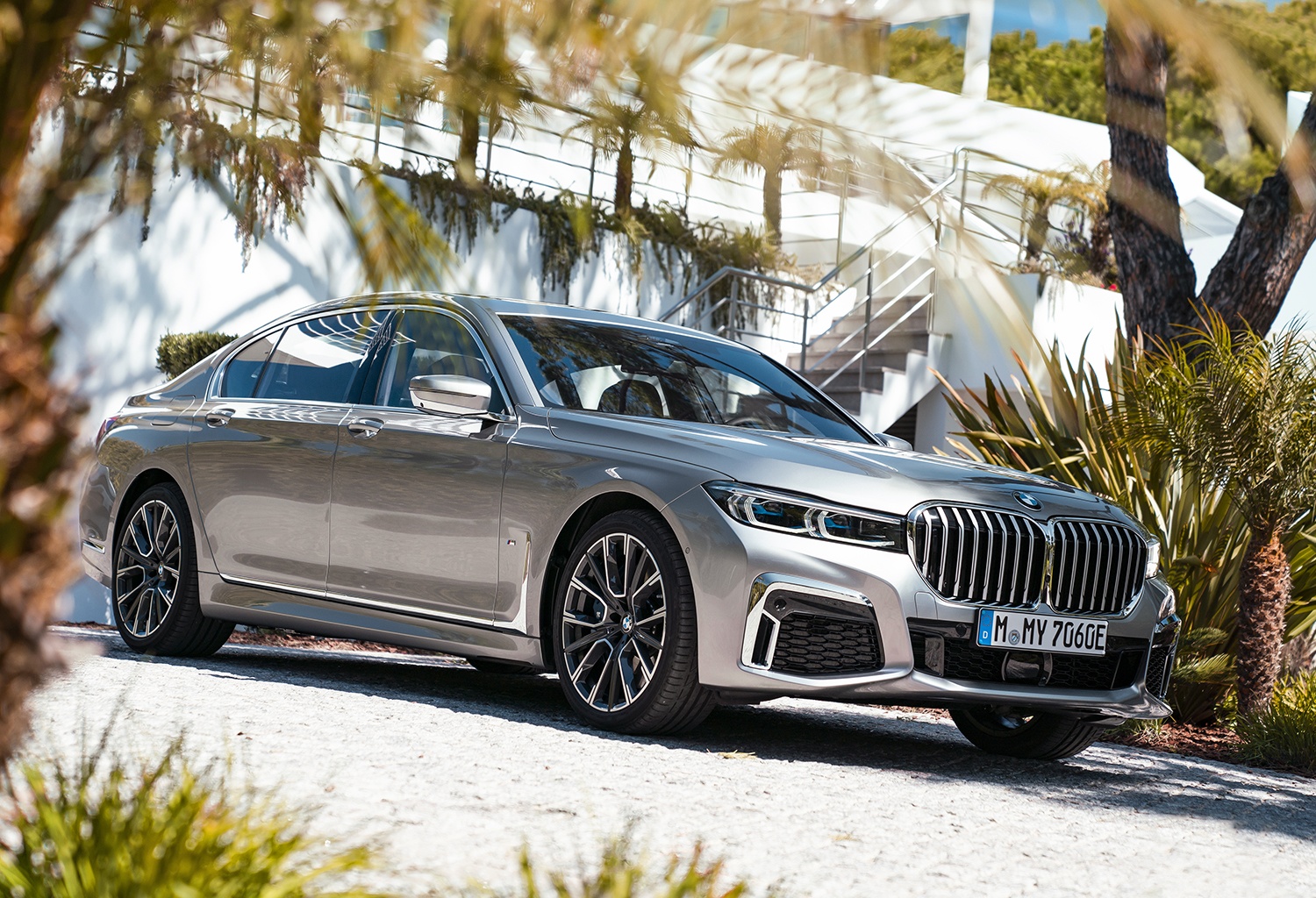 BMW 7 Series 2020 ra mắt thị trường Thái Lan ảnh 1 BMW 7 Series 2020 ra mat thi truong Thai Lan anh 1