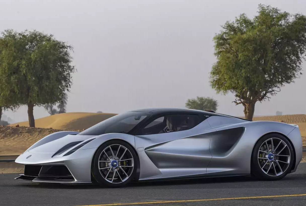 danh gia sieu xe dien manh nhat the gioi Lotus Evija 2020 anh 30
