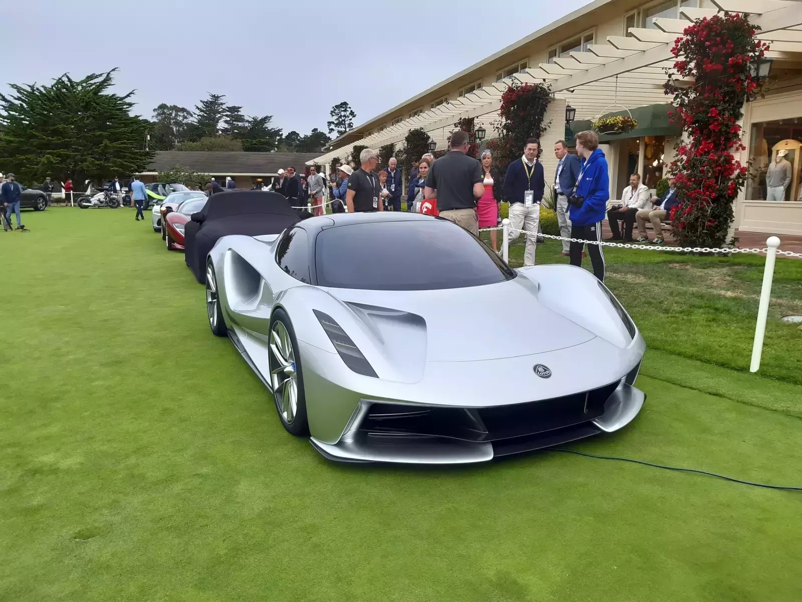 danh gia sieu xe dien manh nhat the gioi Lotus Evija 2020 anh 6