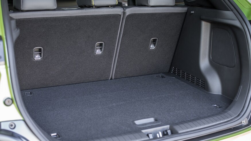 chọn mua Mazda CX-30 2020 hay Hyundai Kona 2020? ảnh 49 chon mua Mazda CX-30 2020 hay Hyundai Kona 2020? anh 49