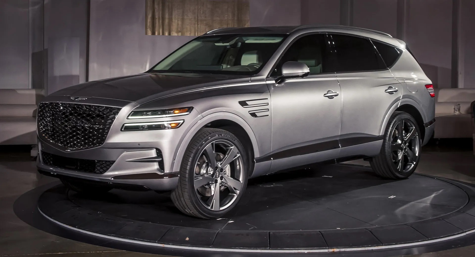 Genesis GV80 2021 gia ban cao hon xe sang anh 1