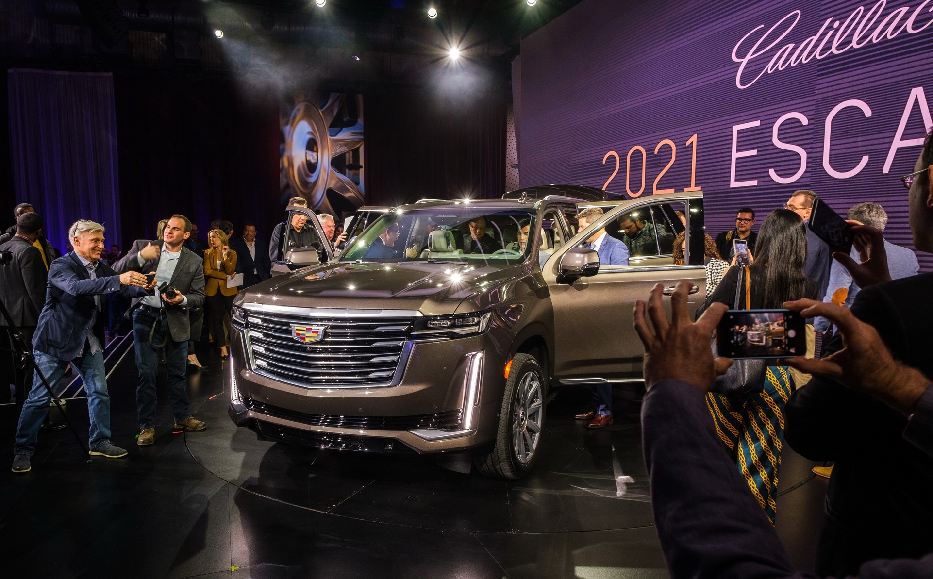Cadillac Escalade 2021 ra mắt ảnh 4 Cadillac Escalade 2021 ra mat anh 4