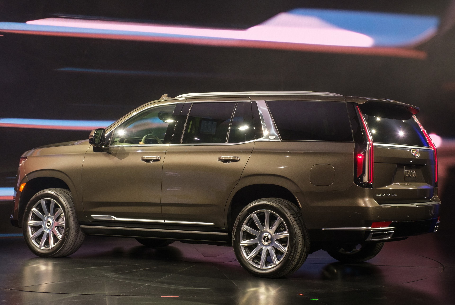 Cadillac Escalade 2021 ra mắt ảnh 2 Cadillac Escalade 2021 ra mat anh 2