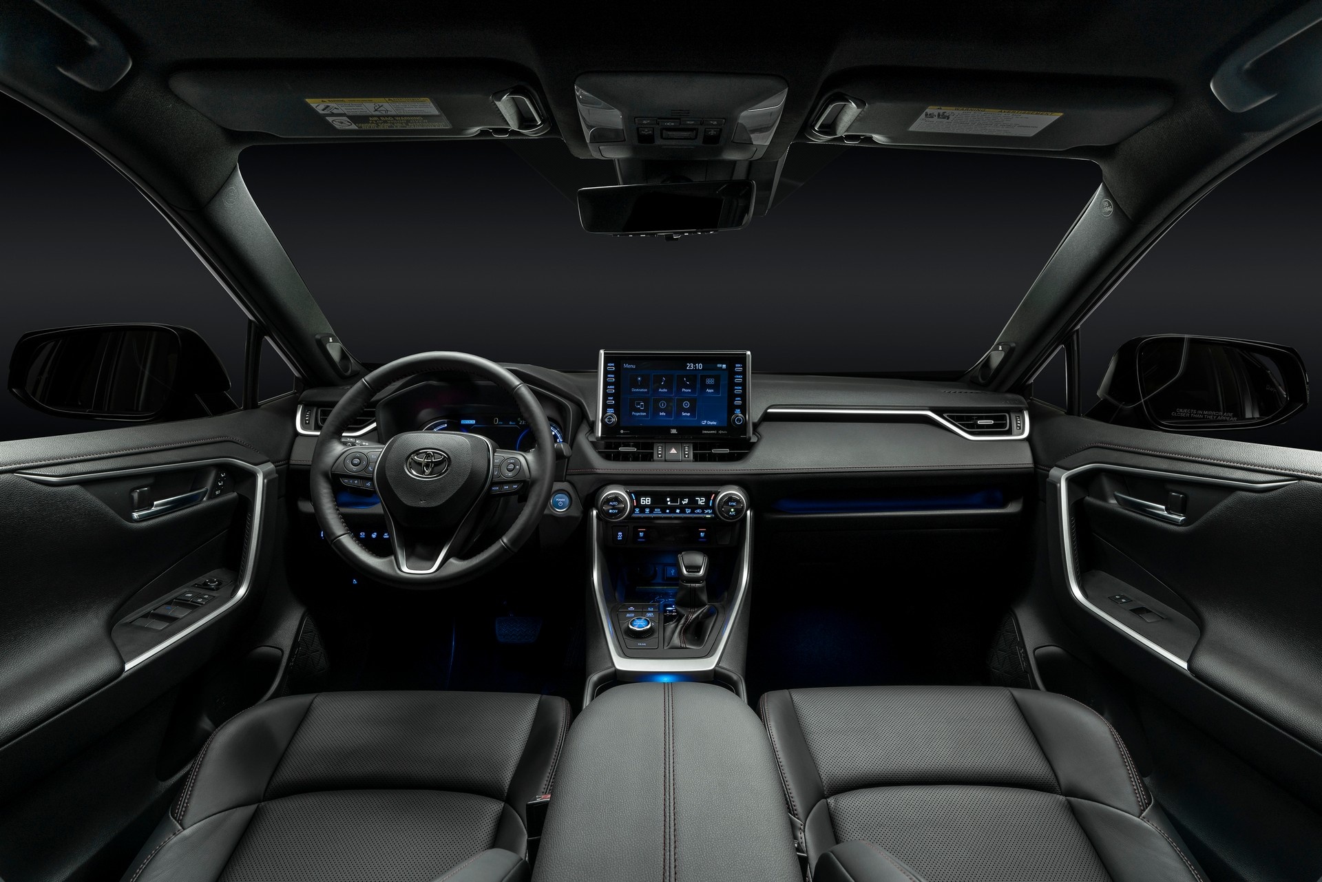Toyota cấm khách tham quan chạm vào xe ảnh 5 Toyota cam khach tham quan cham vao xe anh 5