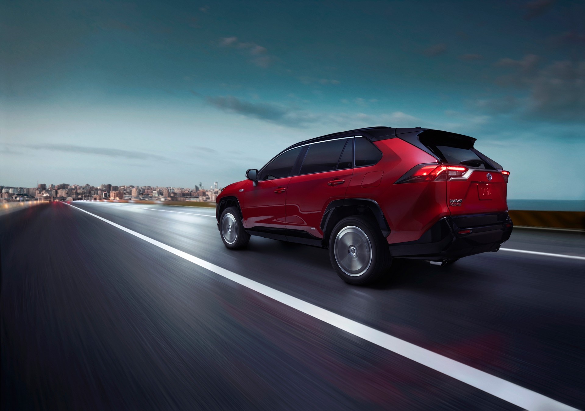 Toyota cấm khách tham quan chạm vào xe ảnh 14 Toyota cam khach tham quan cham vao xe anh 14