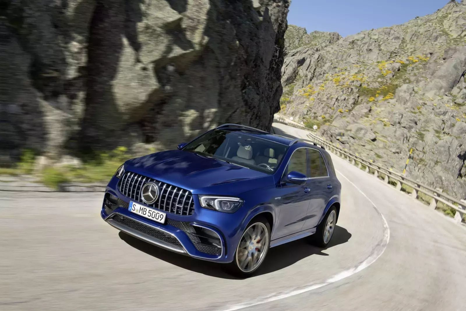đánh giá Mercedes-AMG GLE 63 2020 ảnh 31 danh gia Mercedes-AMG GLE 63 2020 anh 31