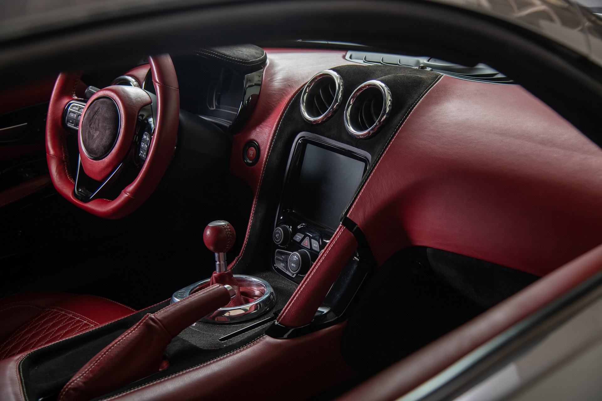 xe thể thao,  xe hiếm,  động cơ V10,  bản giới hạn,  Force 1 V10 2018,  Dodge Viper  ảnh 20 xe the thao,  xe hiem,  dong co V10,  ban gioi han,  Force 1 V10 2018,  Dodge Viper anh 20