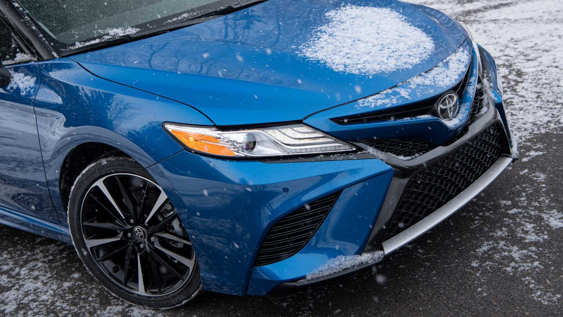 gia khoi diem Toyota Camry AWD 2020 anh 4