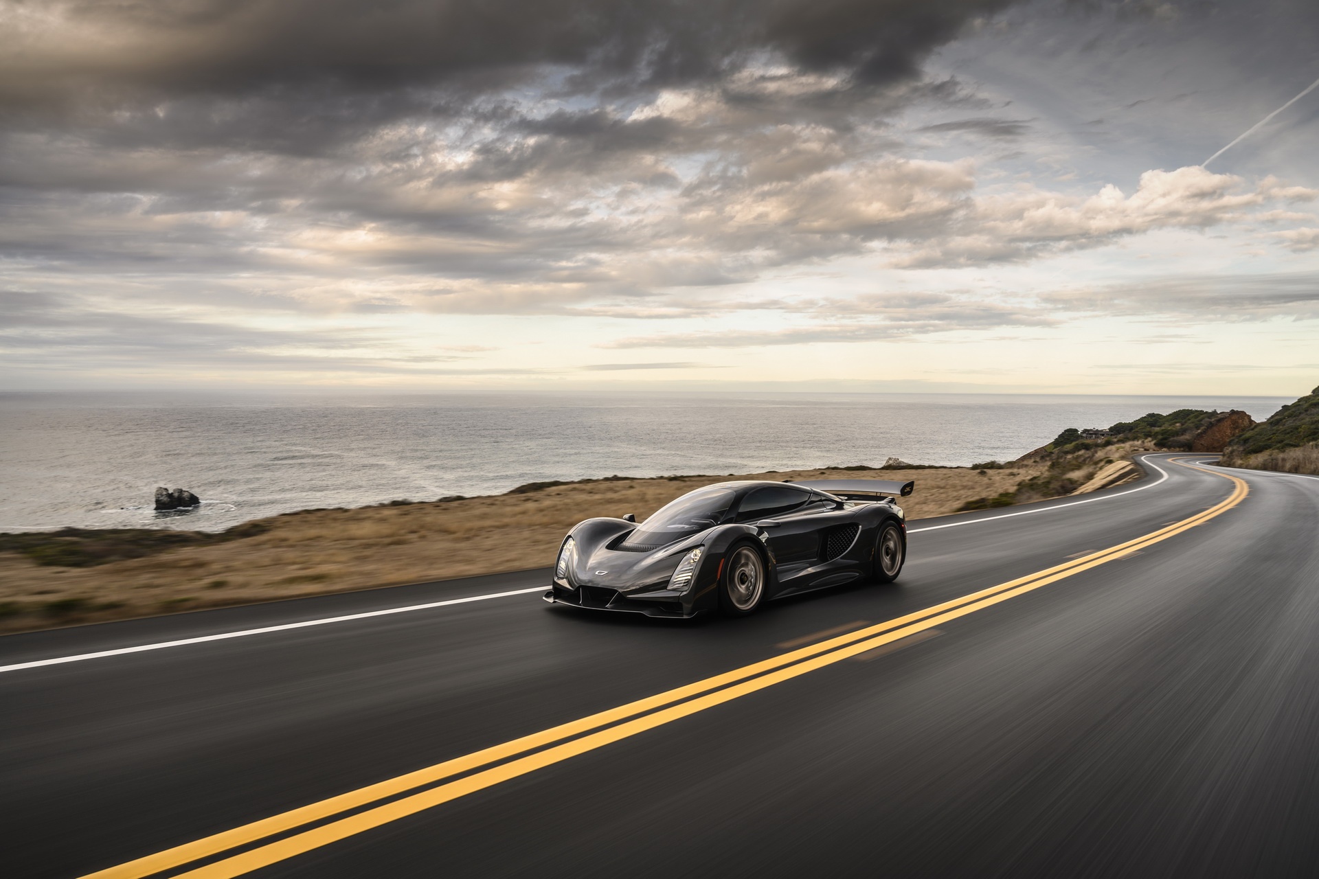 sieu xe Czinger 21C tang toc nhanh hon Koenigsegg Regera anh 24