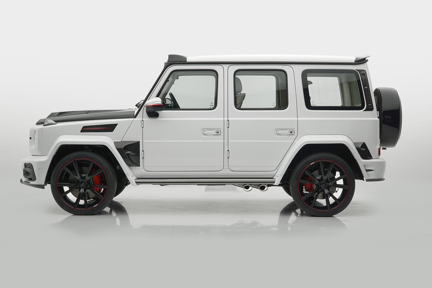 Mercedes-AMG G63 bản độ giá gấp đôi ảnh 6 Mercedes-AMG G63 ban do gia gap doi anh 6