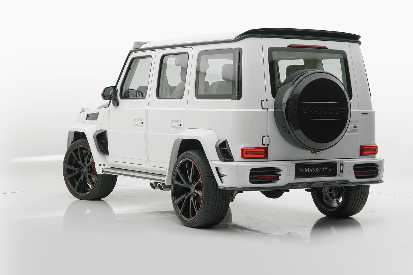 Mercedes-AMG G63 bản độ giá gấp đôi ảnh 5 Mercedes-AMG G63 ban do gia gap doi anh 5