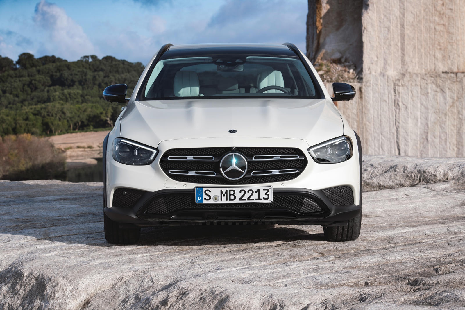 Mercedes-Benz ra mắt E-Class All-Terrain 2021 bản off-road ảnh 1 Mercedes-Benz ra mat E-Class All-Terrain 2021 ban off-road anh 1