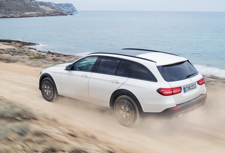 Mercedes-Benz ra mắt E-Class All-Terrain 2021 bản off-road ảnh 15 Mercedes-Benz ra mat E-Class All-Terrain 2021 ban off-road anh 15