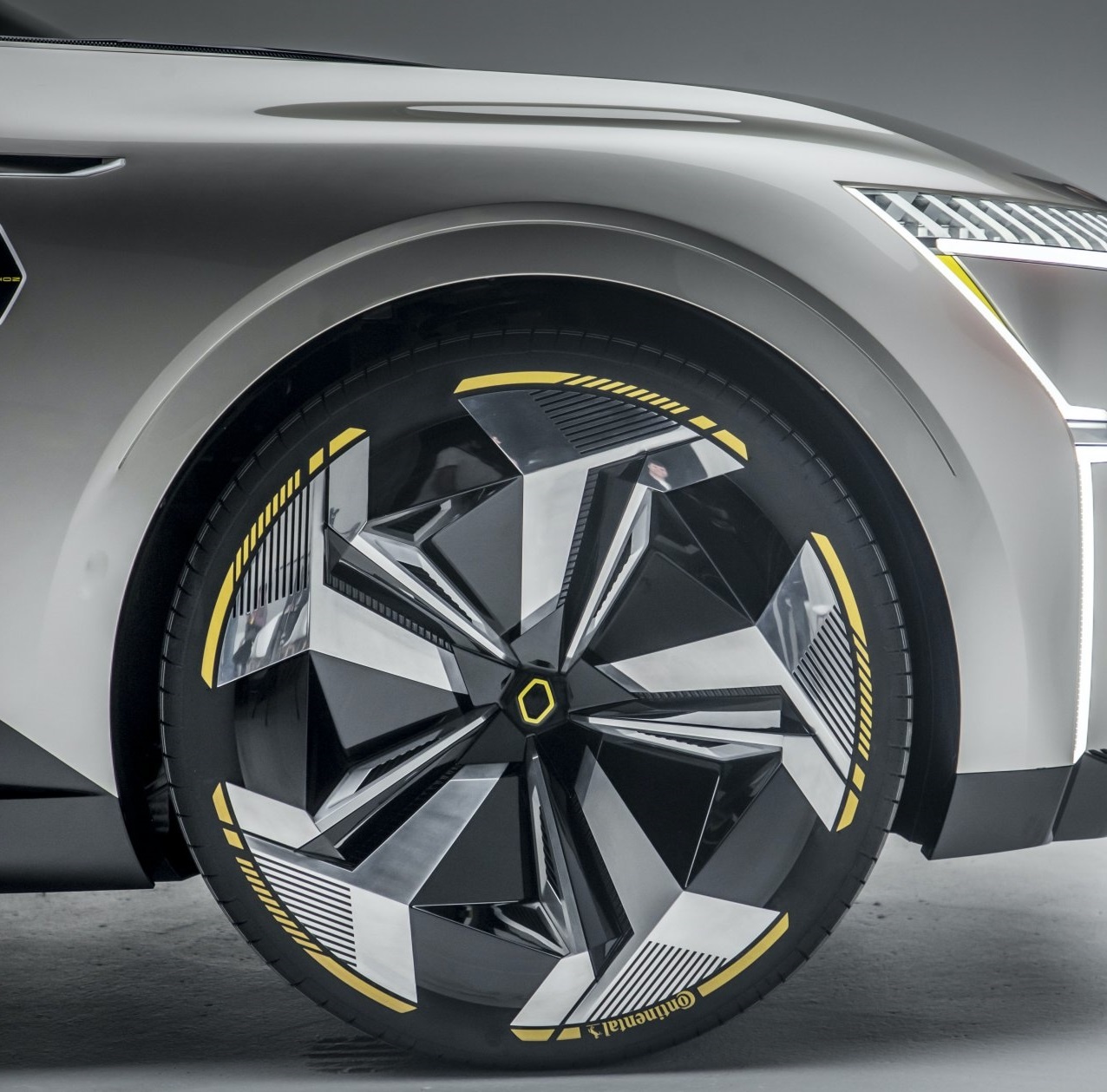 Renault ra mat concept xe dien tu bien hinh anh 22