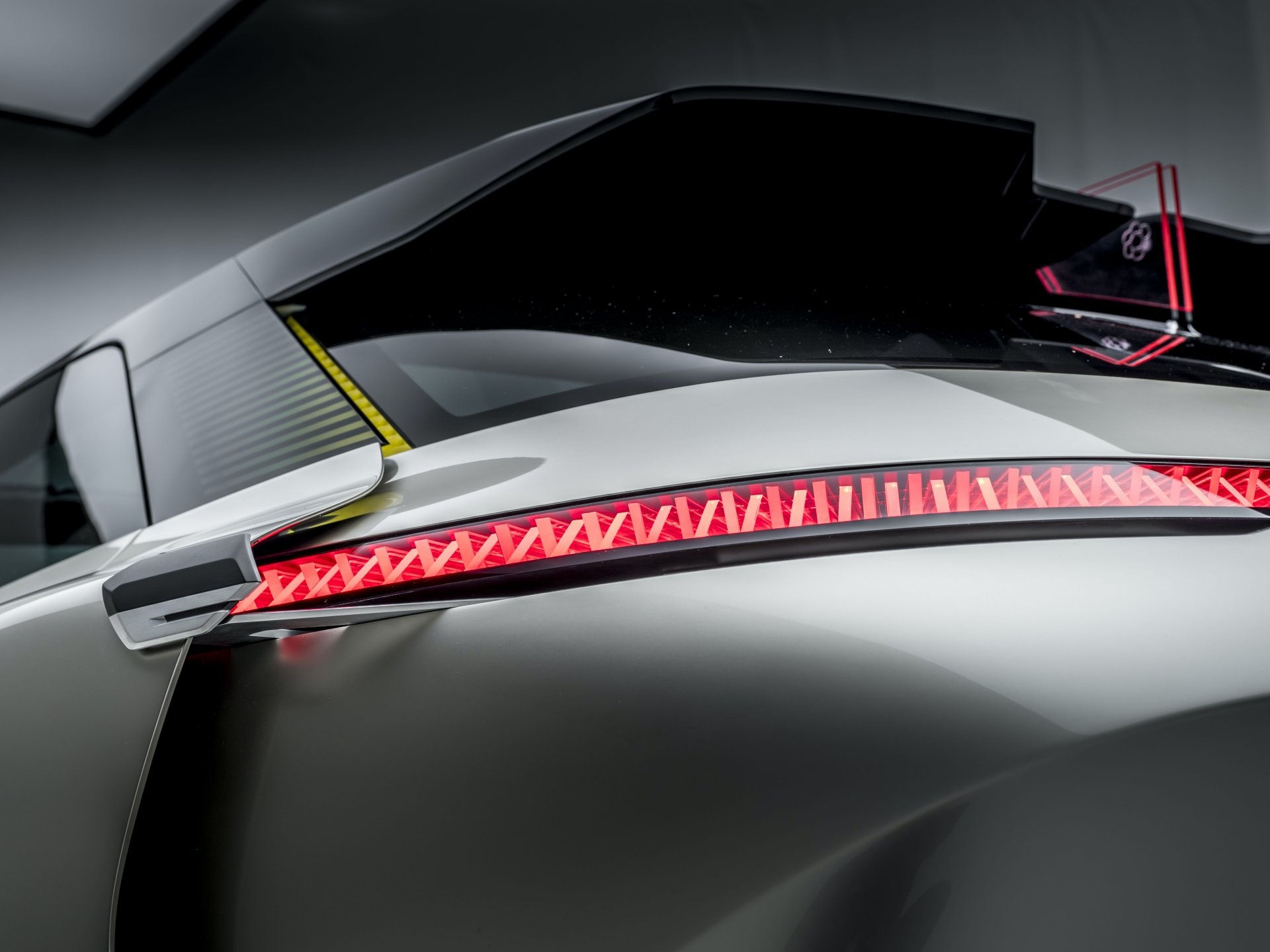 Renault ra mat concept xe dien tu bien hinh anh 20