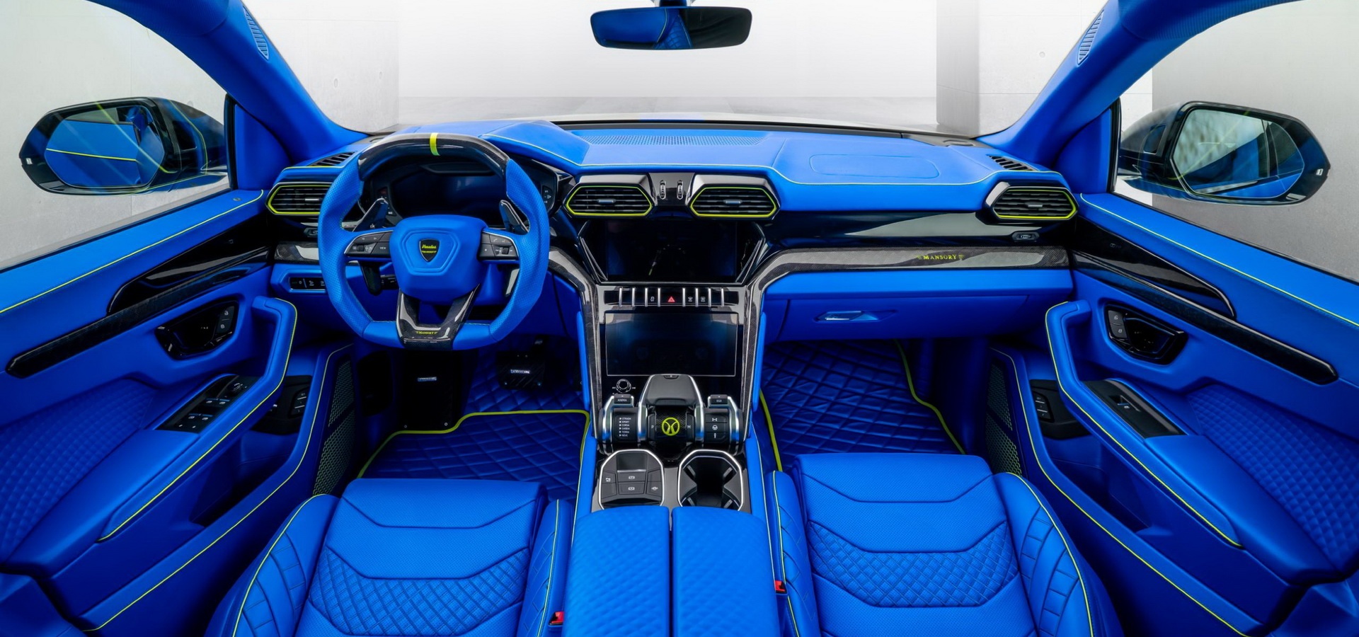 Lamborghini Urus la lam voi ban do Mansory Venatus anh 6