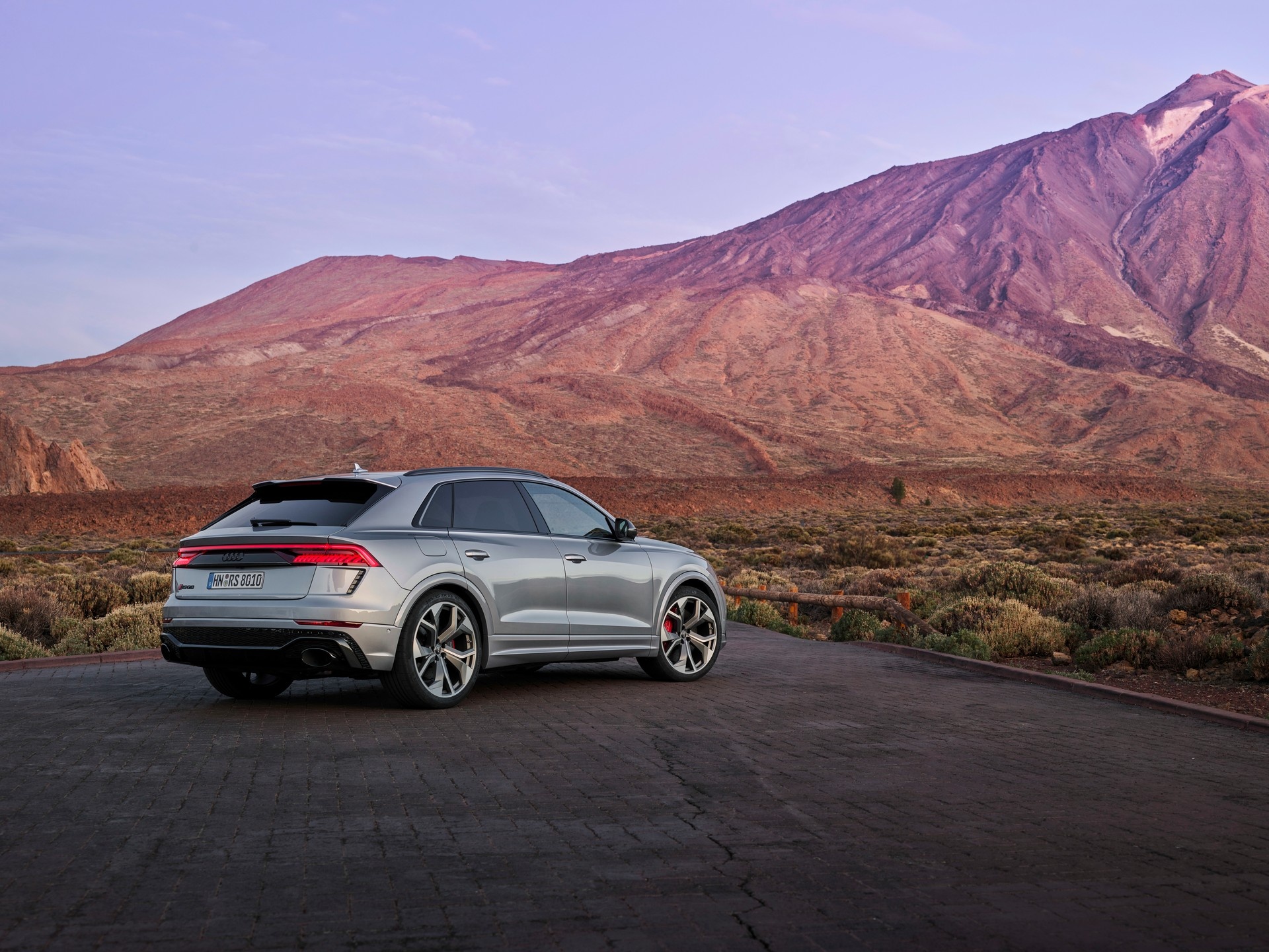 Audi RS Q8 2020 ban gia cao ngat nguong anh 7