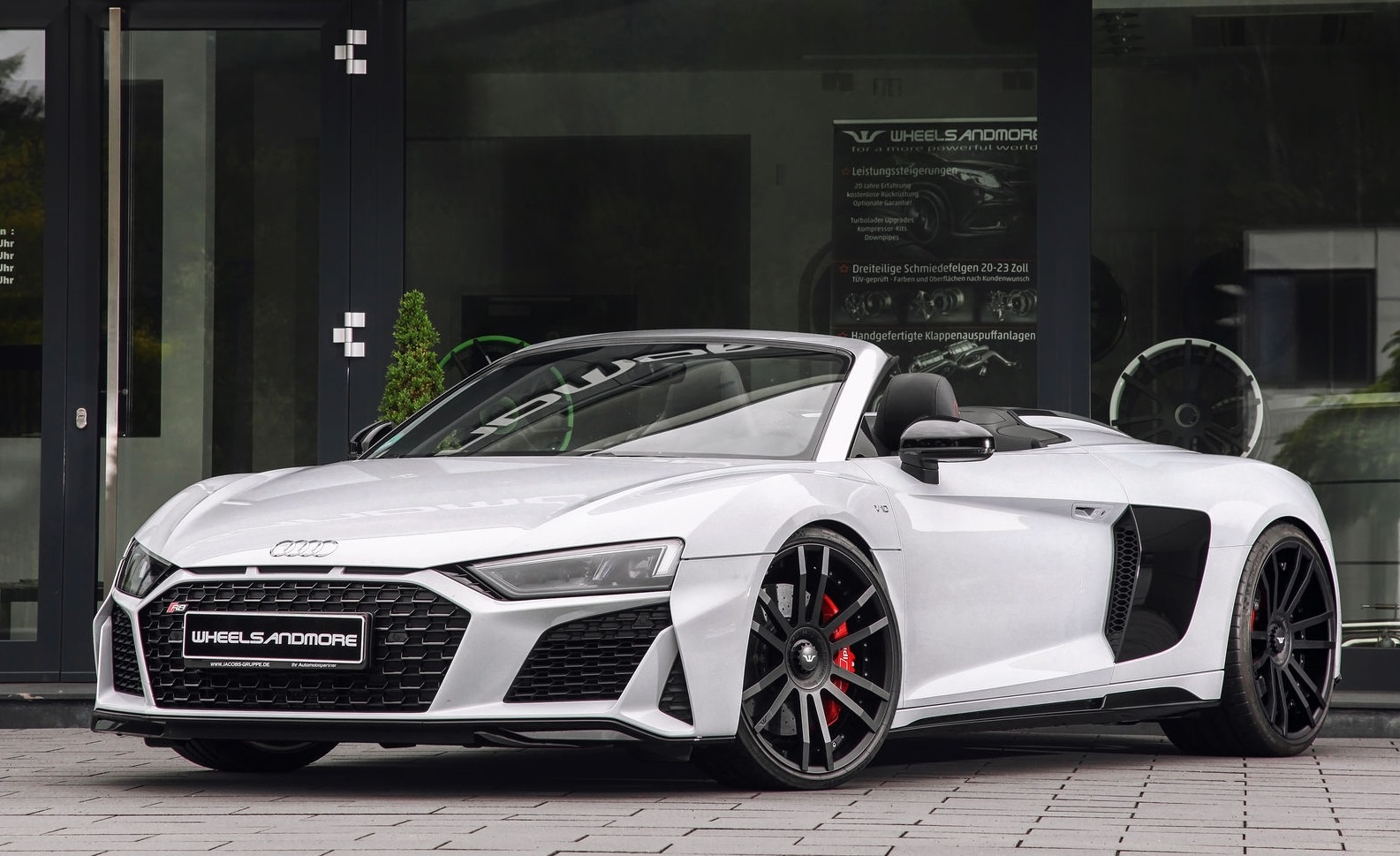 Sieu xe the thao Audi R8 tang cong suat toi 1.035 ma luc hinh anh