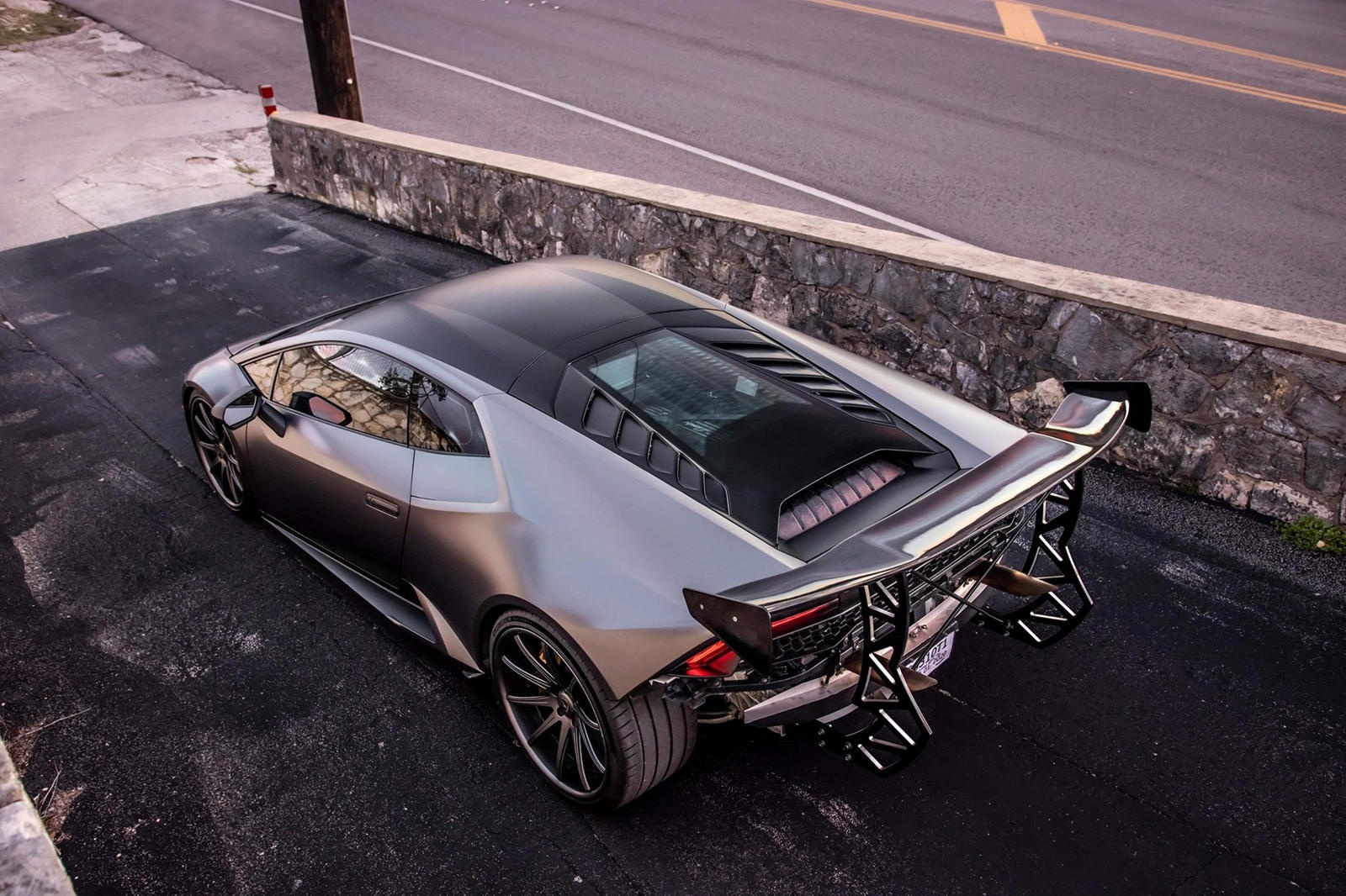 siêu xe Lamborghini Huracan đầu tiên thế giới dùng hộp số sàn ảnh 6 sieu xe Lamborghini Huracan dau tien the gioi dung hop so san anh 6