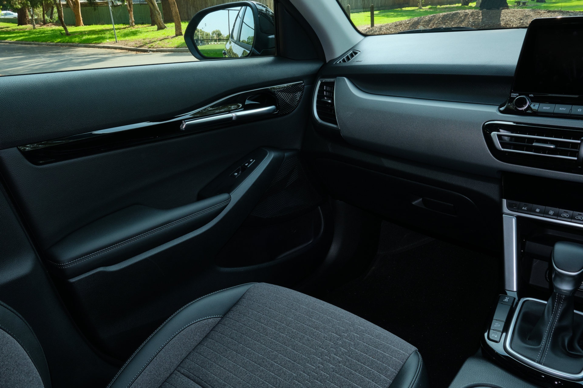 đánh giá Kia Seltos Sport+ AWD 2020 ảnh 18 danh gia Kia Seltos Sport+ AWD 2020 anh 18