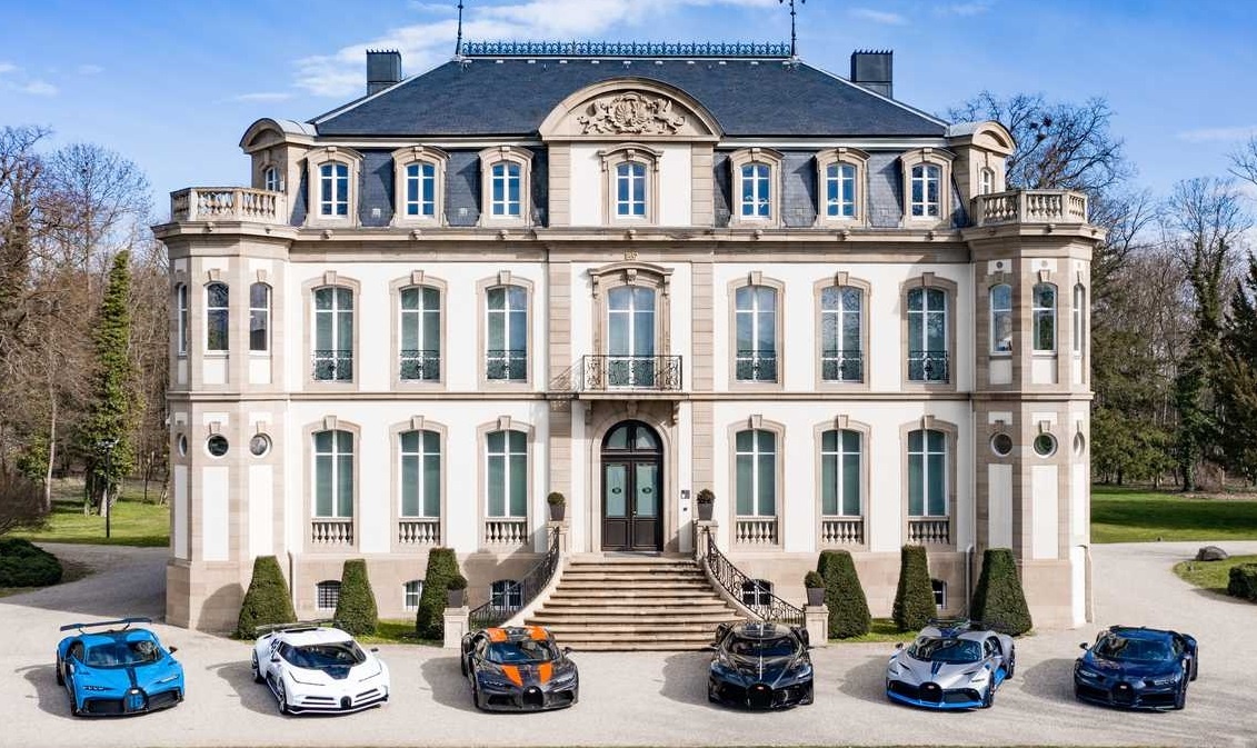 bo suu tap sieu xe Bugatti tri gia 35, 6 trieu USD anh 6