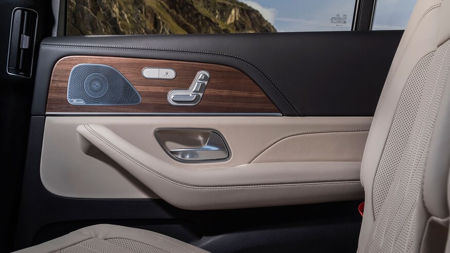 đánh giá Mercedes-AMG GLS 63 2021 ảnh 34 danh gia Mercedes-AMG GLS 63 2021 anh 34