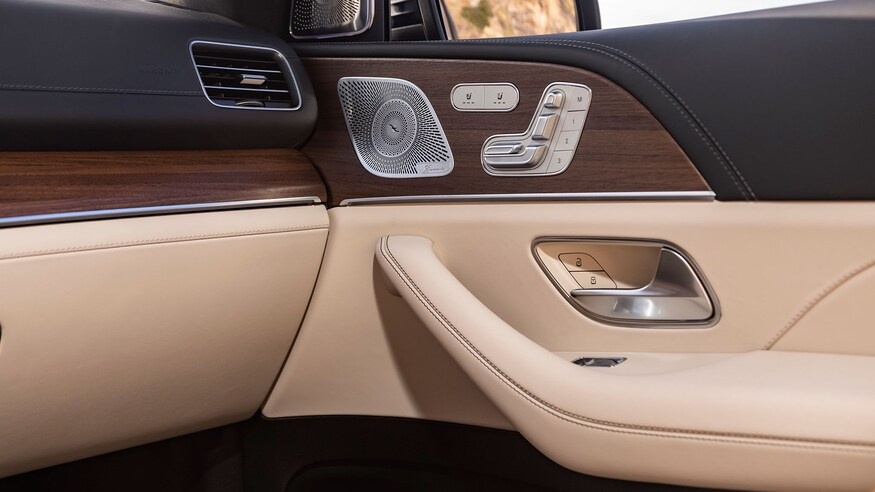 đánh giá Mercedes-AMG GLS 63 2021 ảnh 38 danh gia Mercedes-AMG GLS 63 2021 anh 38