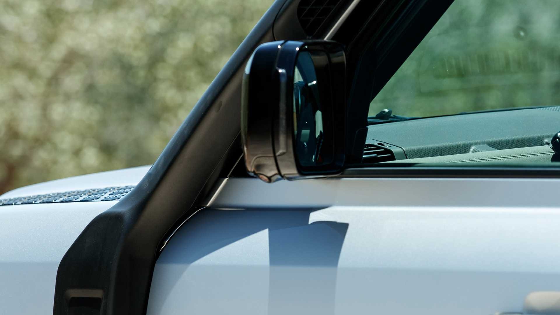 danh gia Land Rover Defender 2020 anh 11