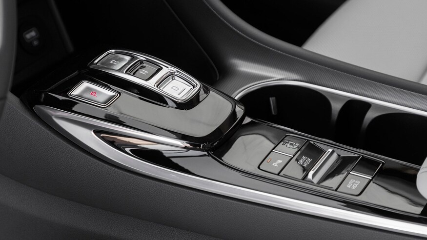 danh gia Hyundai Sonata Hybrid 2020 anh 17