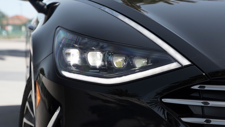 đánh giá Hyundai Sonata Hybrid 2020 ảnh 20 danh gia Hyundai Sonata Hybrid 2020 anh 20