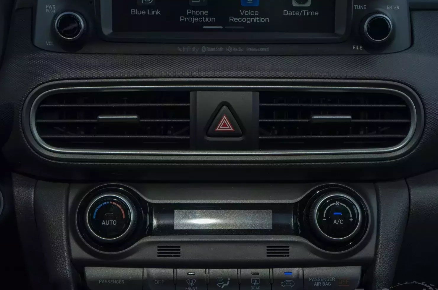 đánh giá Hyundai Kona 2020 ảnh 32 danh gia Hyundai Kona 2020 anh 32