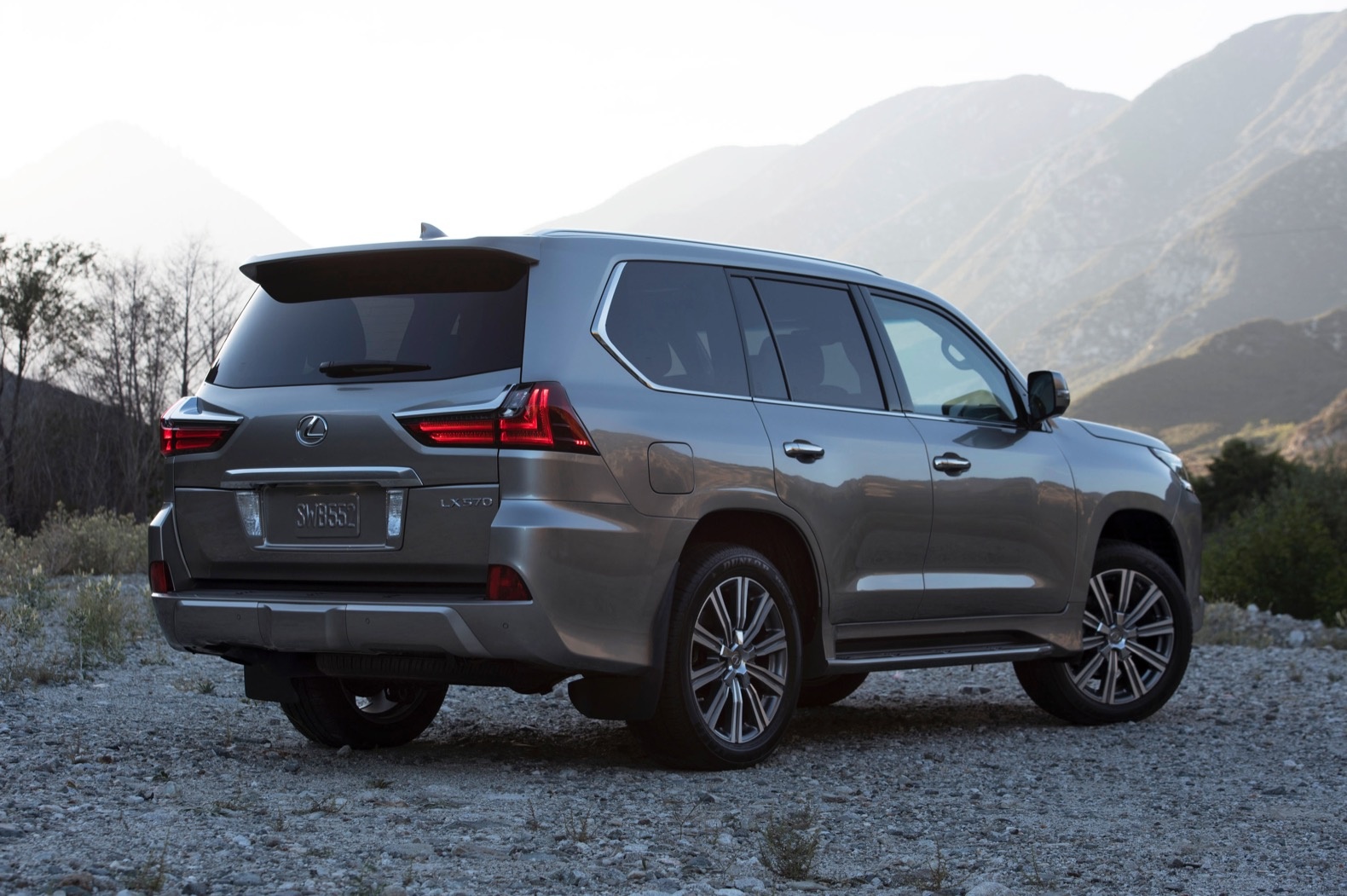 đánh giá Lexus LX 570 2020 ảnh 4 danh gia Lexus LX 570 2020 anh 4