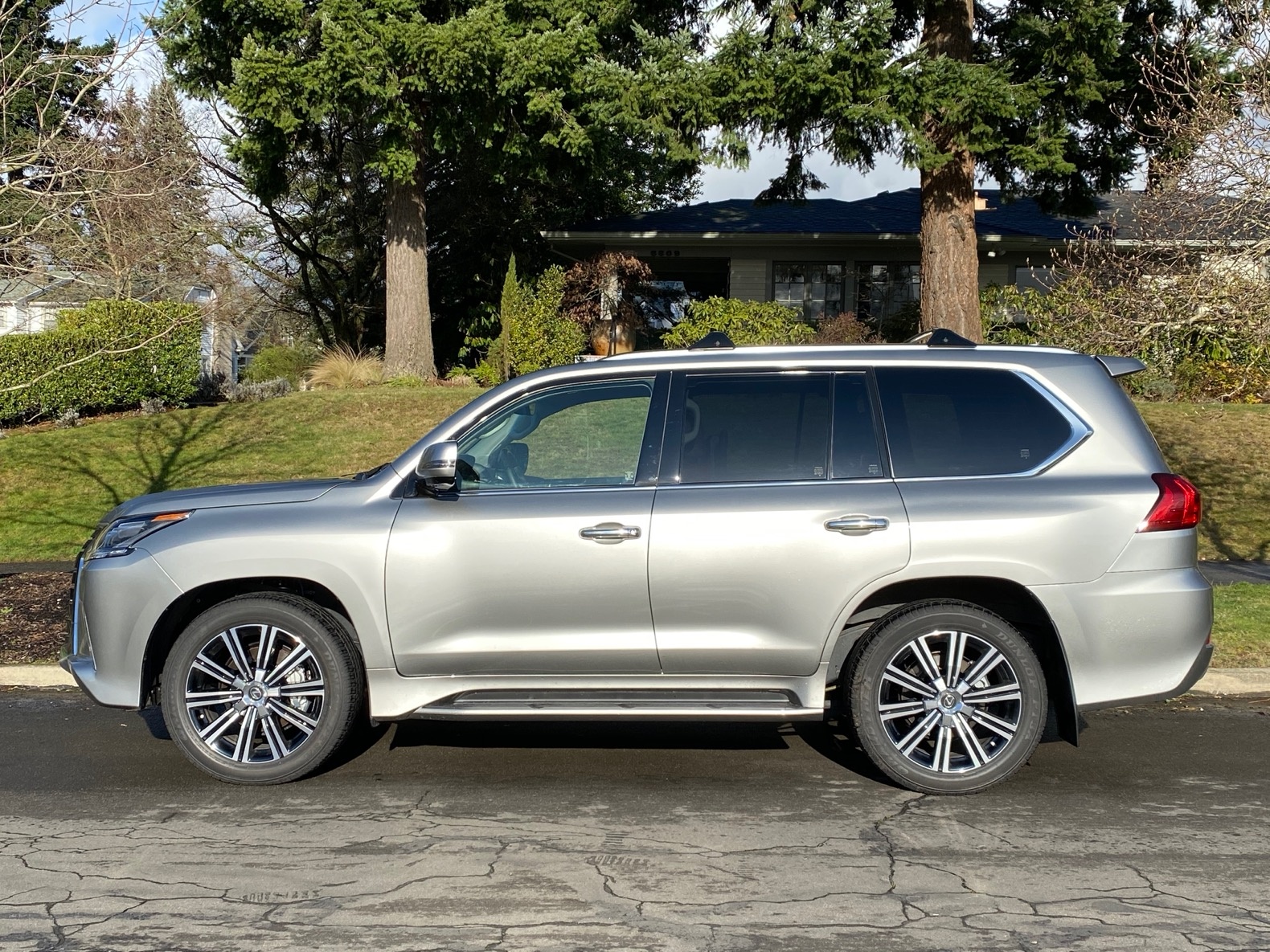 đánh giá Lexus LX 570 2020 ảnh 8 danh gia Lexus LX 570 2020 anh 8