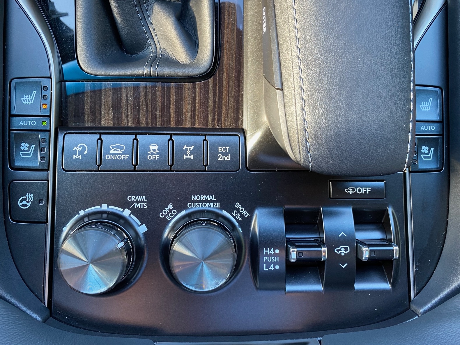đánh giá Lexus LX 570 2020 ảnh 20 danh gia Lexus LX 570 2020 anh 20