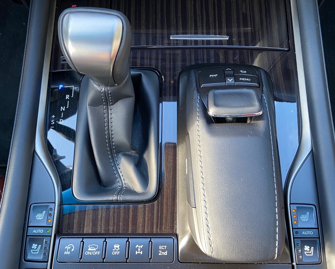 đánh giá Lexus LX 570 2020 ảnh 25 danh gia Lexus LX 570 2020 anh 25
