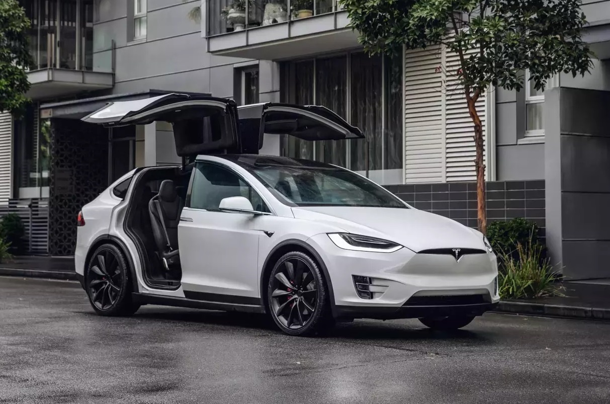 co nen mua oto dien Tesla anh 16